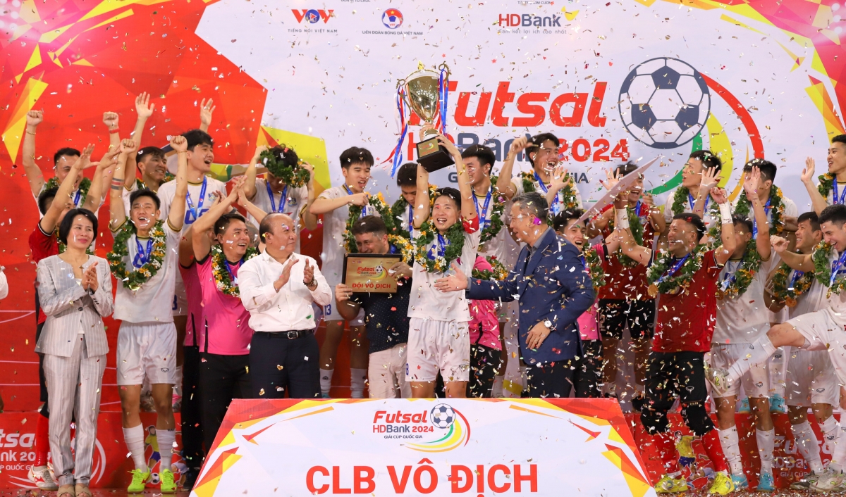 Toàn cảnh lễ bế mạc giải Futsal Cup Quốc gia HDBank 2024